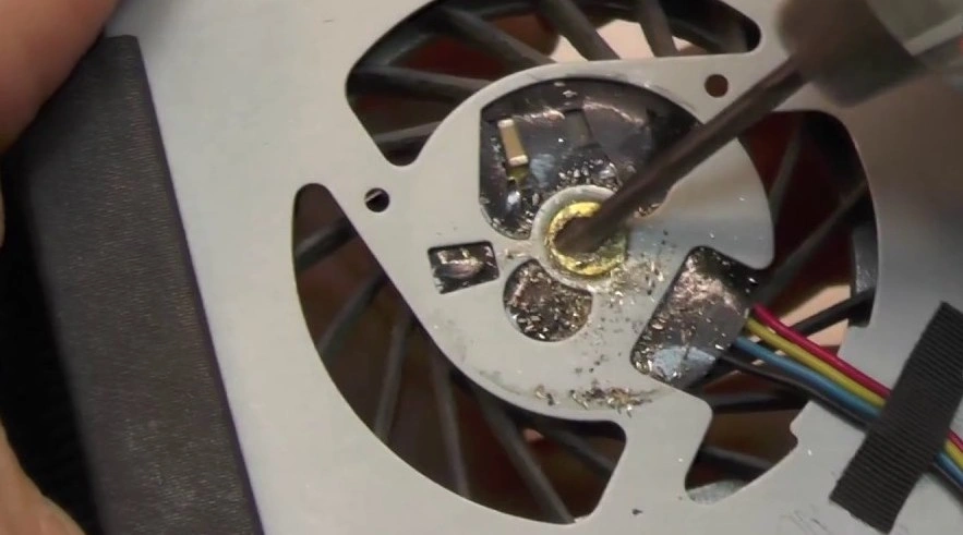 Ремонт и замена кулера ноутбука