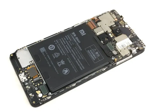 Замена батареи телефона Xiaomi