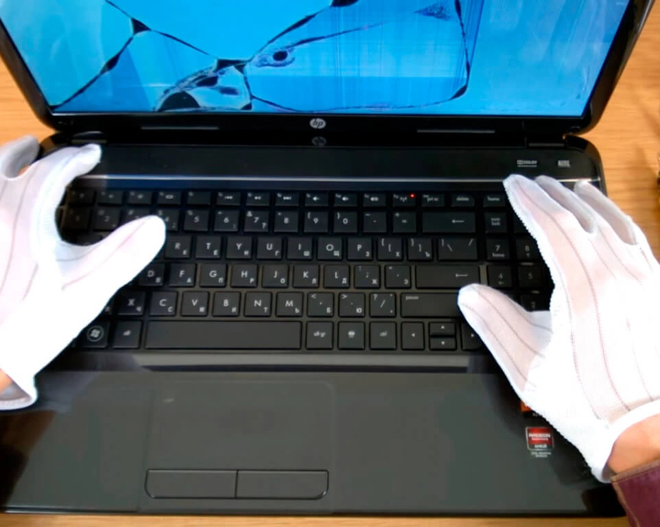 Ремонт (замена) матрицы на ноутбуке HP