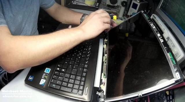 Замена (ремонт) петель ноутбука Acer 