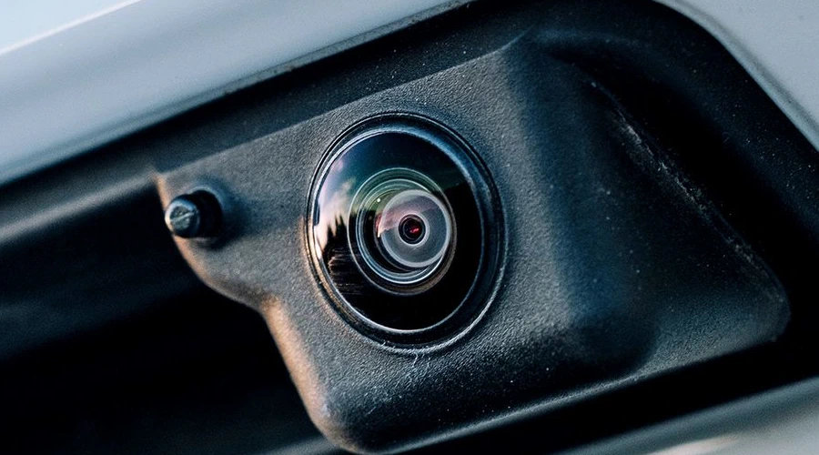 Установка камеры заднего вида Ford