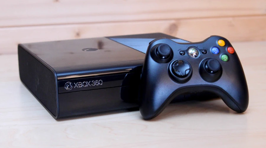 Игровая приставка Xbox 360